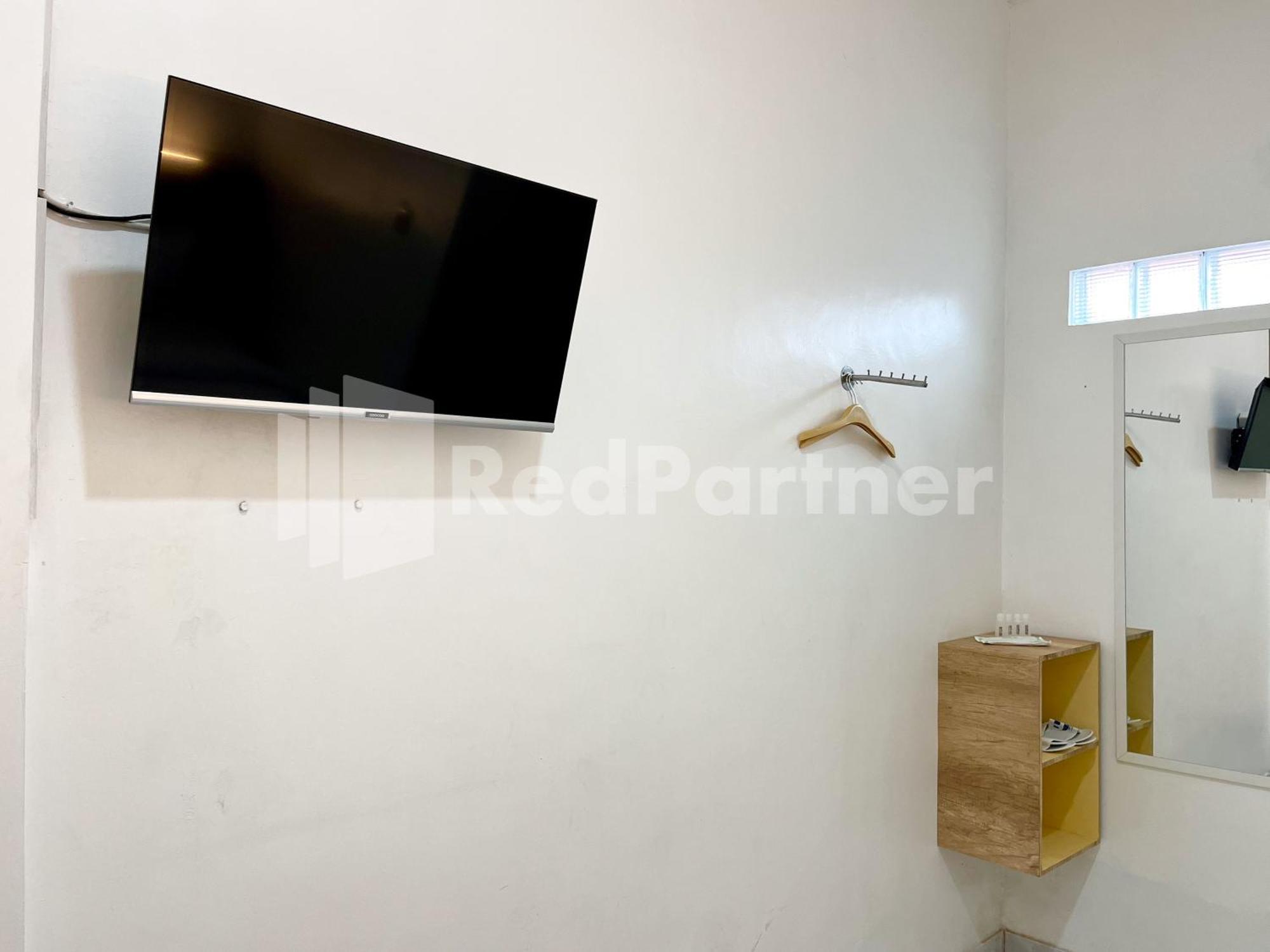D Palma Near Lokananta Manahan Mitra Reddoorz Solo Exterior foto